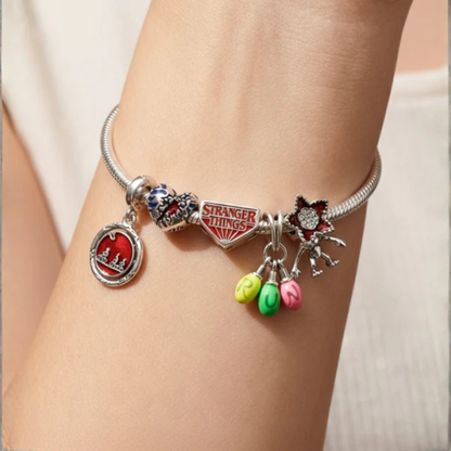 Pulsera Stranger | Stranger Charms